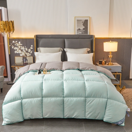 Hotel Winter Comforter Premium celou sezónu